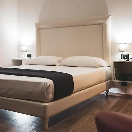 Residenze Cassoli - Lamezia Centro 4*