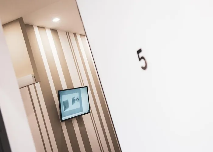 Residenze Cassoli - Lamezia Centro 4*